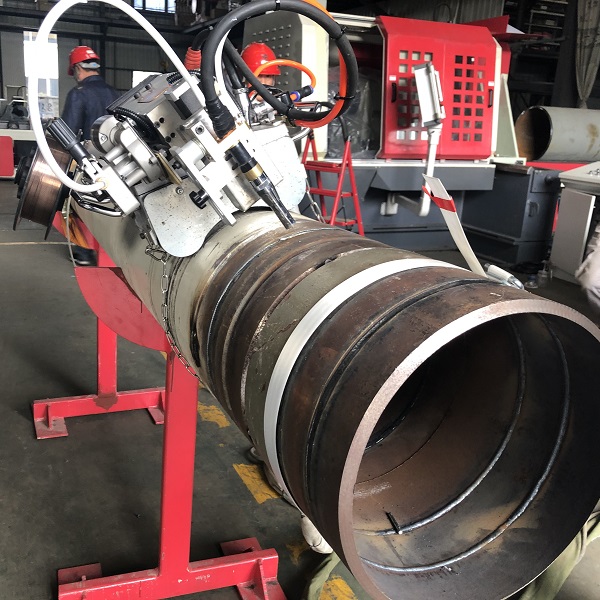 China Automatic All Position Pipe Welder in Pipeline Construction