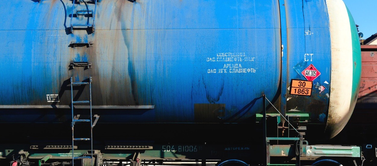 Pressure vessel fabrication equipment